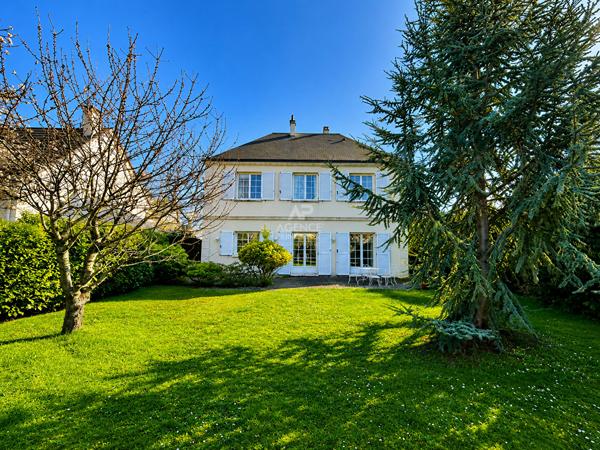 Maison Conflans Sainte Honorine 7 pièce(s) 177 m2 660 000 € **  - Référence  8208