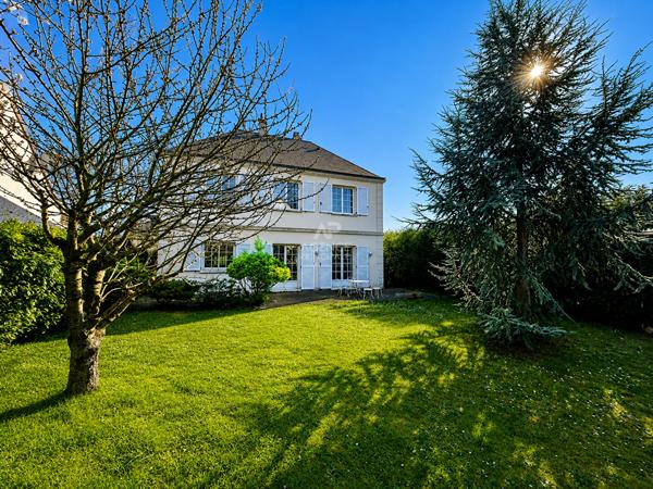 Maison Conflans Sainte Honorine 7 pièce(s) 177 m2 660 000 € **  - Référence  8208