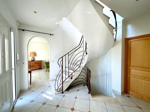 Maison Conflans Sainte Honorine 7 pièce(s) 177 m2 660 000 € **  - Référence  8208