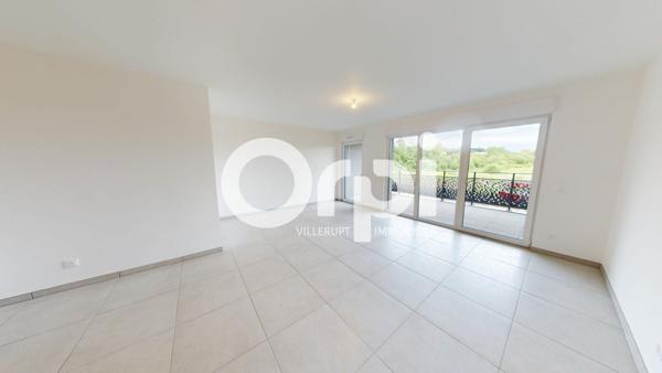 Appartement à louer    3 pièces •  Mont-Saint-Martin