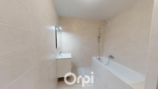 Appartement à louer    3 pièces •  Mont-Saint-Martin