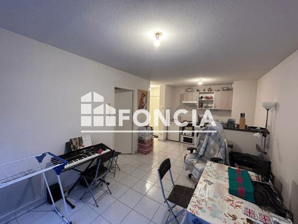 Location Appartement 2 pièces 37.2 m² - 95 RUE BOUTIERS Cognac 16100