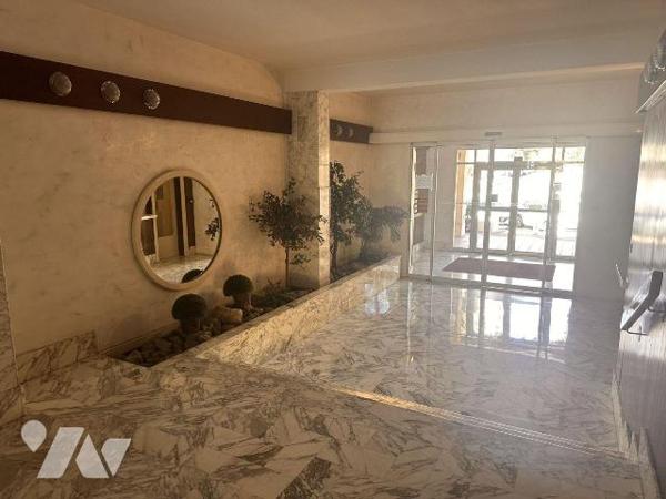 A VENDRE TOULON - VAR - 83000 - QUARTIER LA RODE - SPACIEUX T5 116 M2 + CAVE ET PARKING  - "L'O...