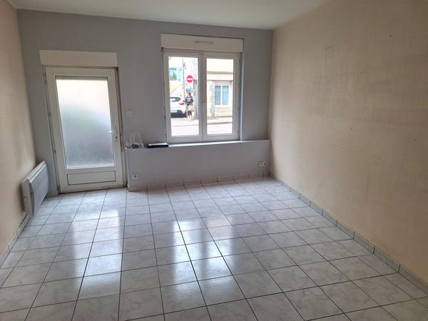 A VENDRE APPARTEMENT T3 LAVAL