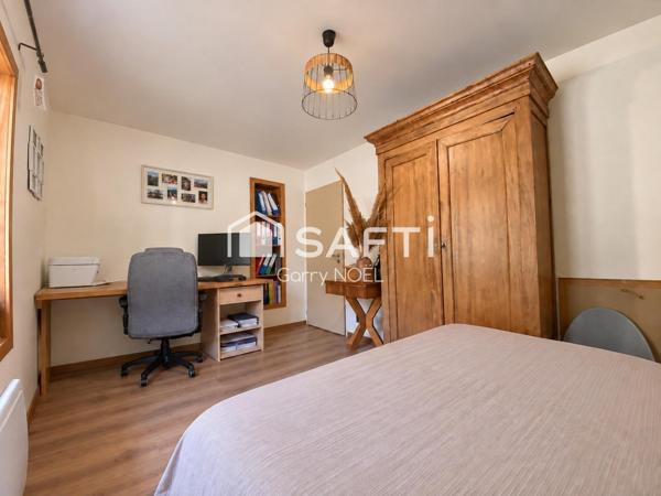 Maison de 136m² 3 chambres avec 4 hectares et atelier.
