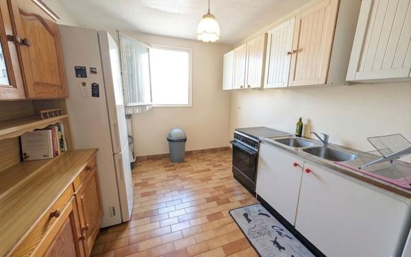 Appartement à vendre    3 pièces • 65,88 m2 Évry