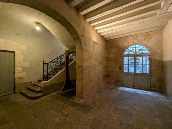 Bel ancien de caractere - Centre Ville | axiomeimmobilier