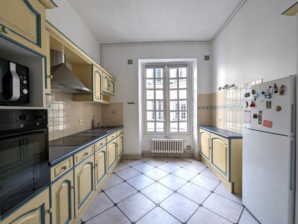 Bel ancien de caractere - Centre Ville | axiomeimmobilier