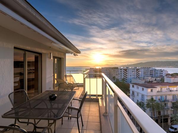 Vente Penthouse Juan-les-Pins 4 Pièces 114 m²
