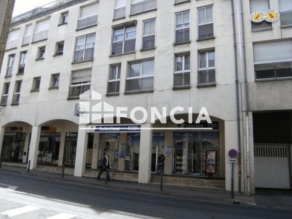 Location Studio 26.81 m² - 6 ET 8 RUE DE L'EPERON Poitiers 86000