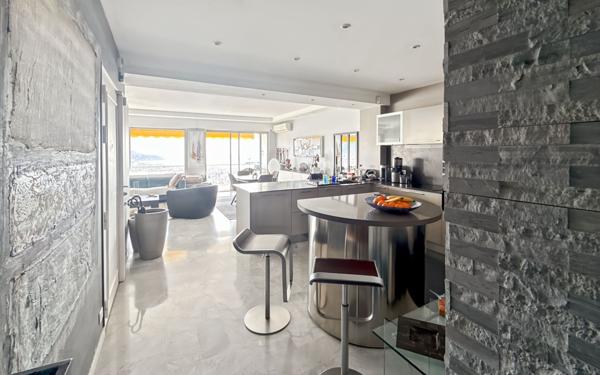 Appartement à vendre    2 pièces • 79,01 m2 Nice