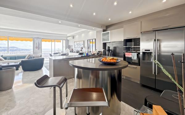 Appartement à vendre    2 pièces • 79,01 m2 Nice