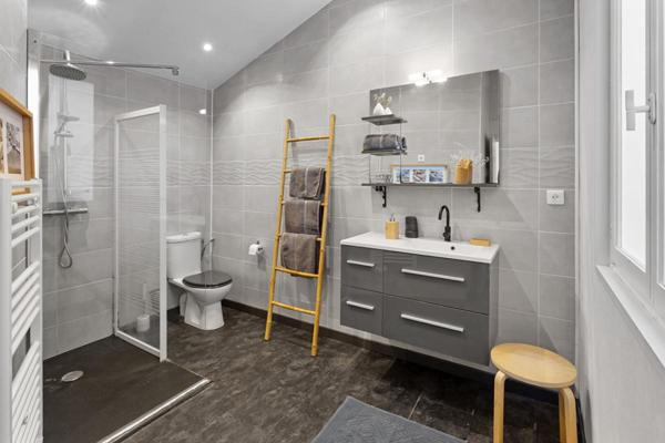 Maison Basse Goulaine 7 pièce(s) 198 m2