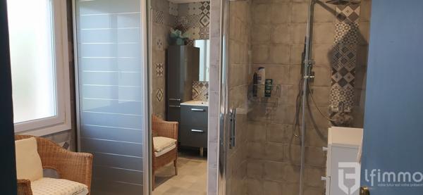 Maison villa de 5 pièces garage double et jardin