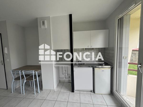 Location Studio 21.79 m² - 18 AVENUE PIERRE MASSE Pau 64000