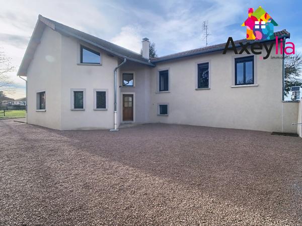 Riorges (42153) A VENDRE- RIORGES- MAISON DE CARACTÈRE AVEC EXTENSION SUR TERRAIN DE 996 M2 AVEC PUITS