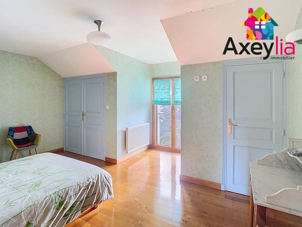 Riorges (42153) A VENDRE- RIORGES- MAISON DE CARACTÈRE AVEC EXTENSION SUR TERRAIN DE 996 M2 AVEC PUITS