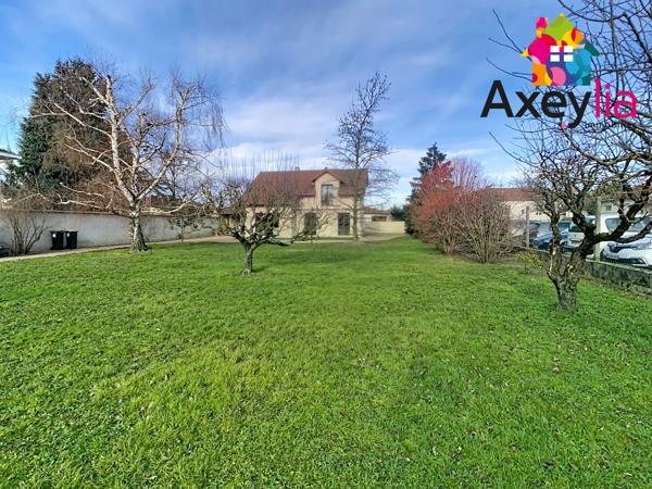 Riorges (42153) A VENDRE- RIORGES- MAISON DE CARACTÈRE AVEC EXTENSION SUR TERRAIN DE 996 M2 AVEC PUITS