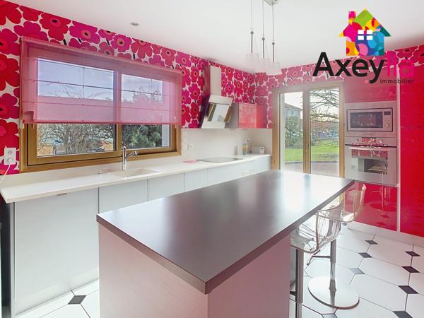 Riorges (42153) A VENDRE- RIORGES- MAISON DE CARACTÈRE AVEC EXTENSION SUR TERRAIN DE 996 M2 AVEC PUITS