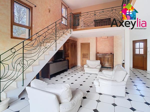 Riorges (42153) A VENDRE- RIORGES- MAISON DE CARACTÈRE AVEC EXTENSION SUR TERRAIN DE 996 M2 AVEC PUITS