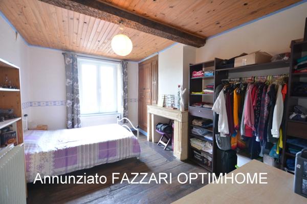 🏡 Maison de ville à vendre à Stenay (55700) – 3 chambres, terrasse, cave – Proche Belgique et Luxembourg