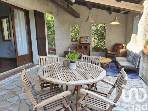 Maison à vendre 6 pièces 173 m² La Roque-d'Anthéron