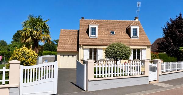 Maison : 6 pièce(s) 100 m2 - Terrain 610m² - Garage