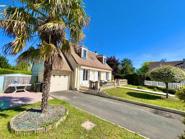 Maison : 6 pièce(s) 100 m2 - Terrain 610m² - Garage