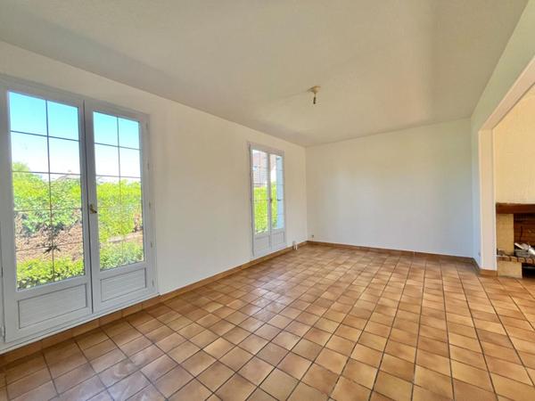 Maison : 6 pièce(s) 100 m2 - Terrain 610m² - Garage
