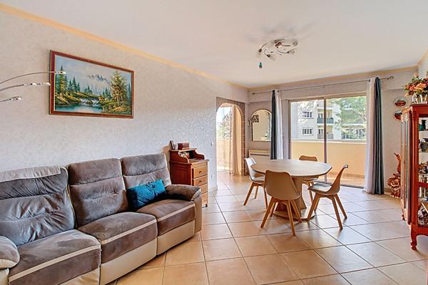 A VENDRE EN EXCLUSIVITE ! Appartement 5 pièces de 94 m² à Draguignan