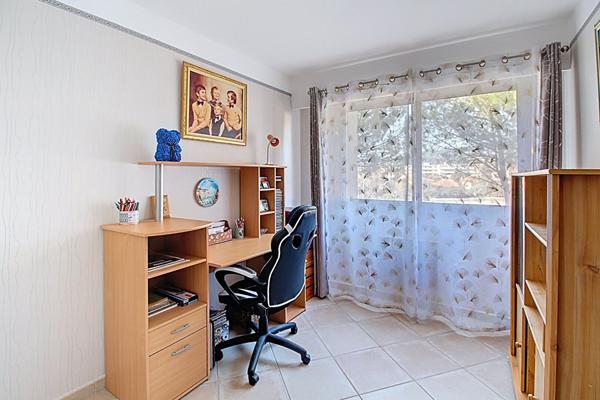 A VENDRE EN EXCLUSIVITE ! Appartement 5 pièces de 94 m² à Draguignan