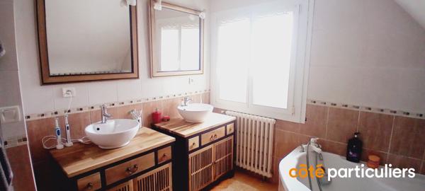 Vente Maison100 m² - 6 Pièces - LANGUIDIC (56440)