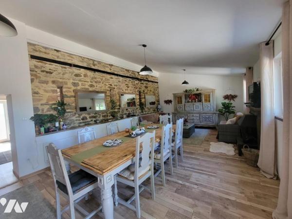 Maison de caractère entièrement rénovée avec jardin