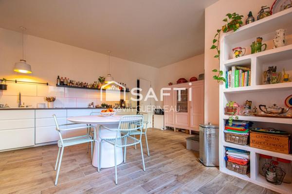 Maison Vieux Lormont 129 m2 (212m2 carrez) 3 chambres avec jardin et dépendance de 70m2 attenante.