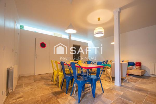 Maison Vieux Lormont 129 m2 (212m2 carrez) 3 chambres avec jardin et dépendance de 70m2 attenante.