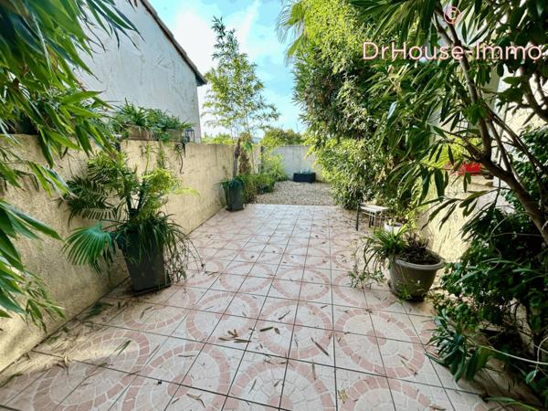 Maison à vendre 4 pièces de 383 m²