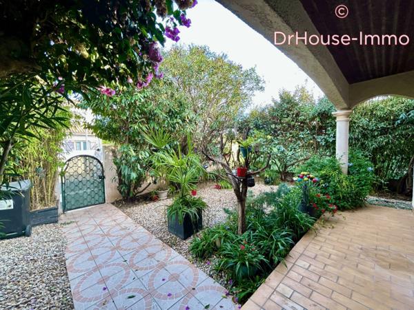 Maison à vendre 4 pièces de 383 m²