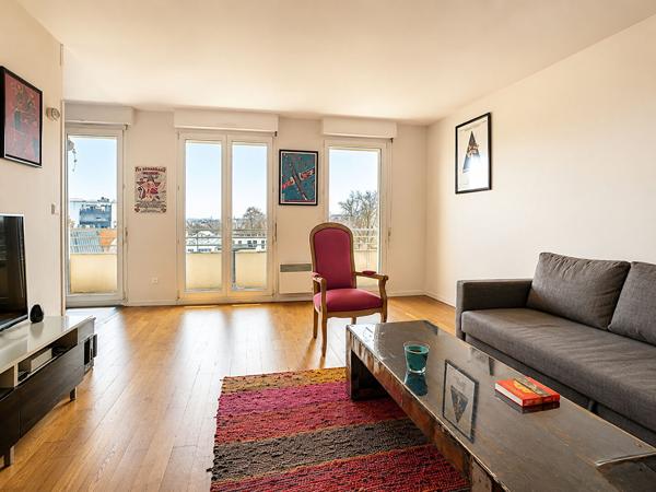 Nanterre Quartier La Boule | Studio avec balcon, cave et parking