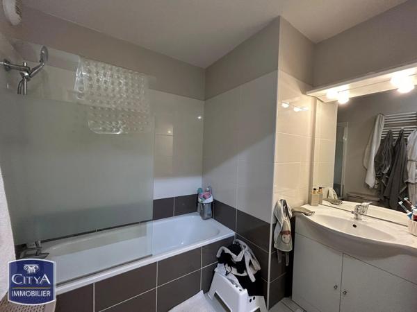 Appartement à vendre 3 pièces 63.56m² Bourgoin-Jallieu (38300)