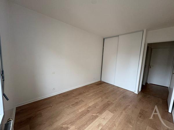 Appartement 3 pièces avec balcon, cave et box - Résidence sécurisée