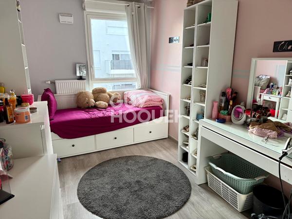 Charmant appartement T5 avec balcon dans une résidence de 2022