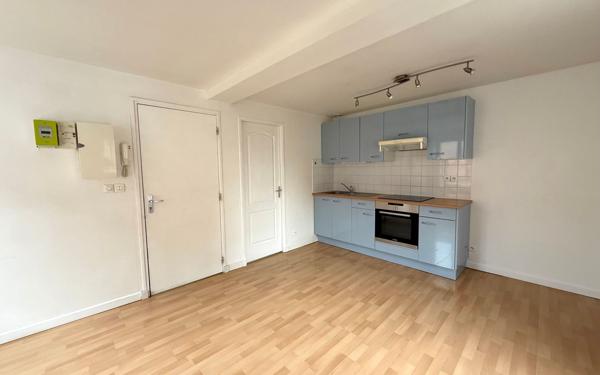 Appartement à louer    2 pièces •  Armentières