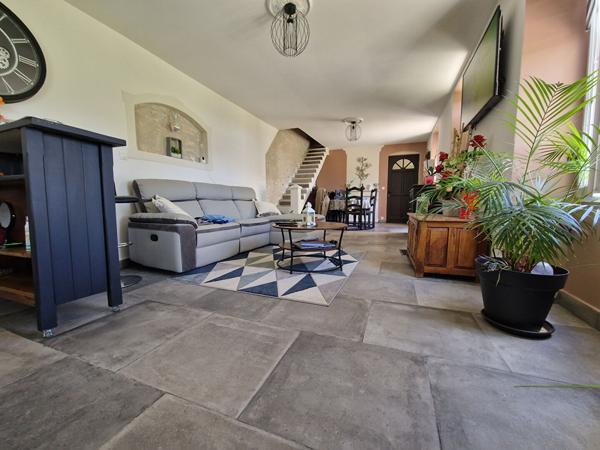 Achat maison Bourg-Charente - 11 pièce(s) - 339 m² - 459 000 €