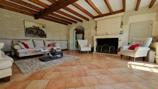 Achat maison Bourg-Charente - 11 pièce(s) - 339 m² - 459 000 €