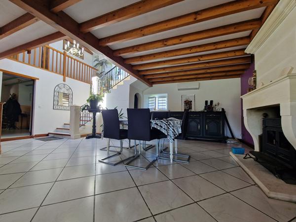 Achat maison Bourg-Charente - 11 pièce(s) - 339 m² - 459 000 €