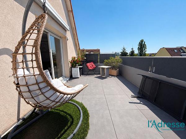 À vendre ? Duplex 4 pièces de 120 m² avec terrasse, garage et stationnements