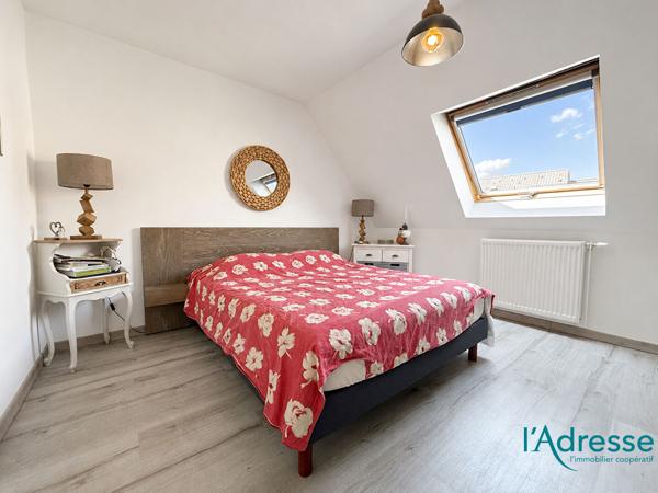 À vendre ? Duplex 4 pièces de 120 m² avec terrasse, garage et stationnements