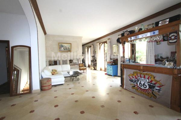 TRES BELLE PROPRIETE