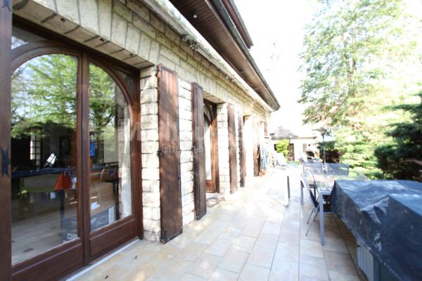 TRES BELLE PROPRIETE