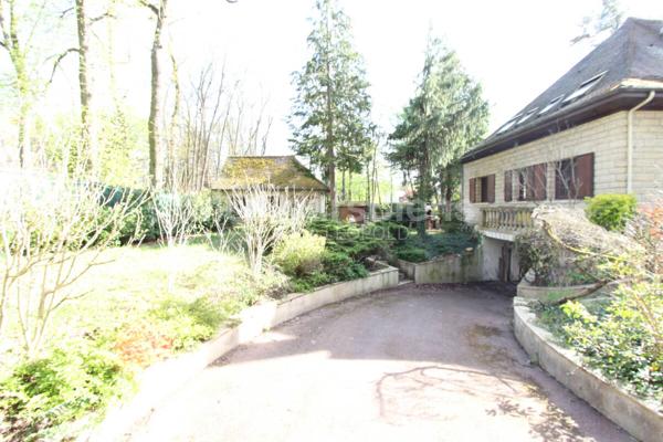 TRES BELLE PROPRIETE